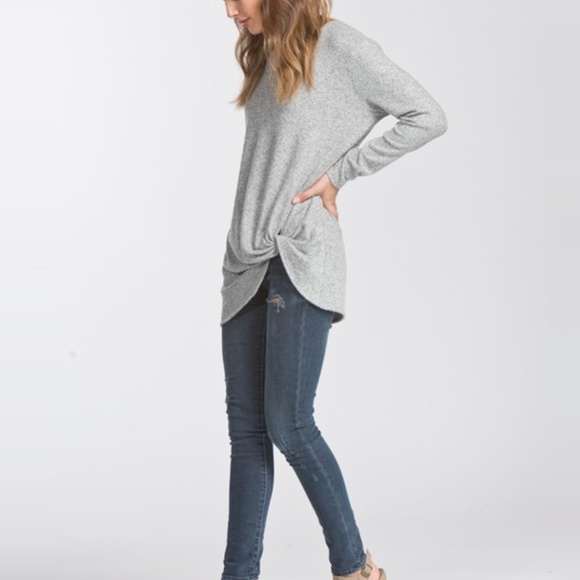 Boutique Burgundy Top twist/knot bottom - Picture 2 of 2